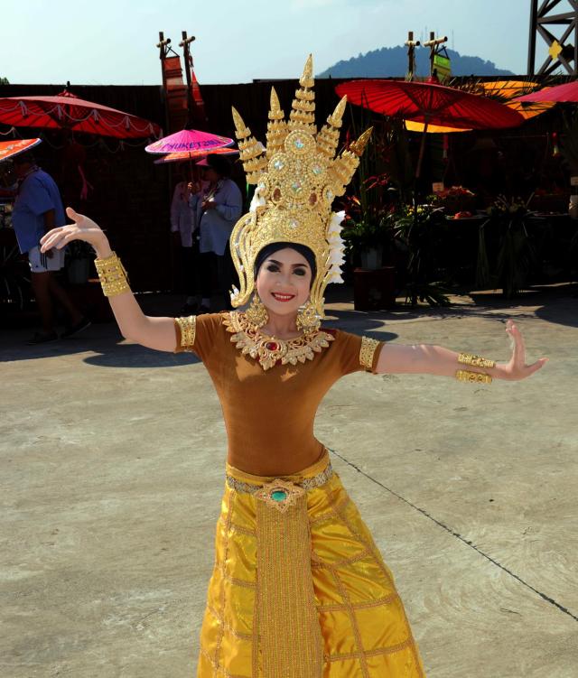 Phuket Dancer ASA_4303-small