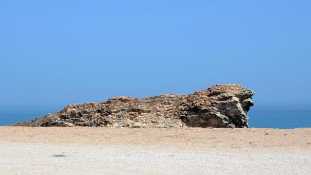 Salalah lizard like rock ASA_5377-medium