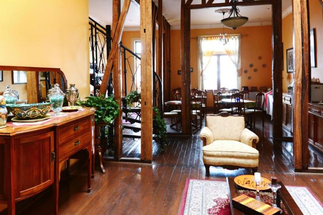 aContraluz inside JAN_0789-medium