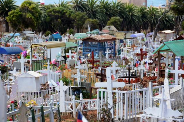 Cemetry Valparaiso JAN_0763-medium