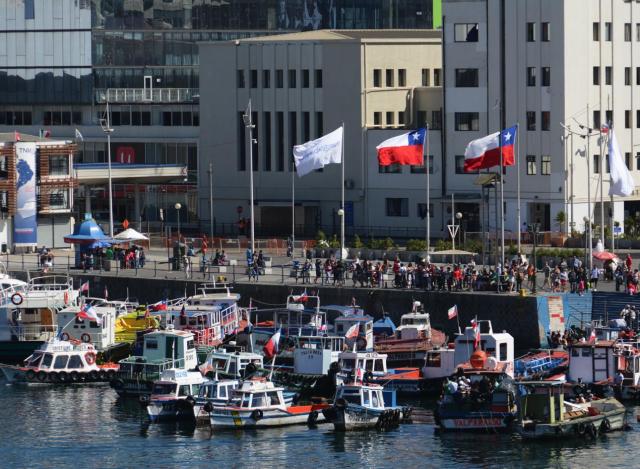 Valparaiso Sail Away JAN_0905-medium