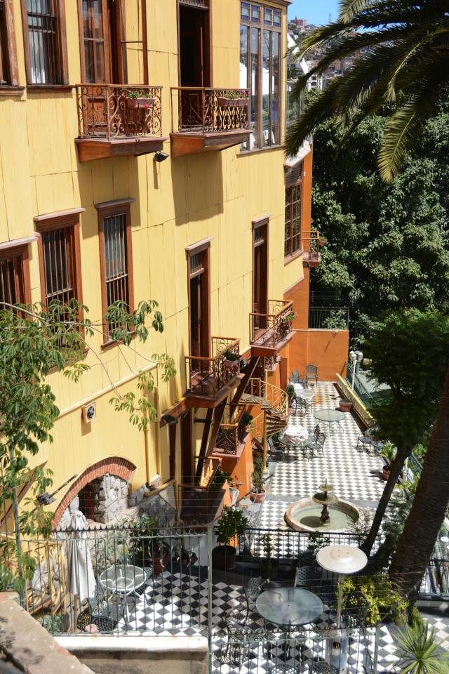 Valparaiso terrace JAN_0808-medium