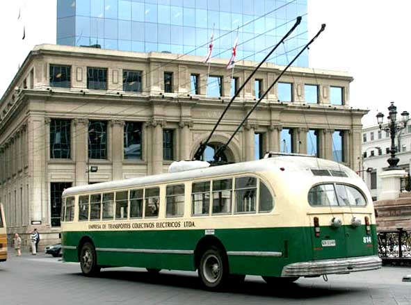 Valparaiso trolley