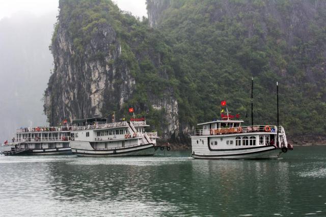 Halong Bay BUR_7952-medium